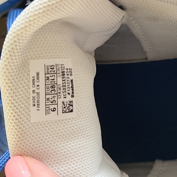 Reebok Kids Shoes - Picture 5 of 7